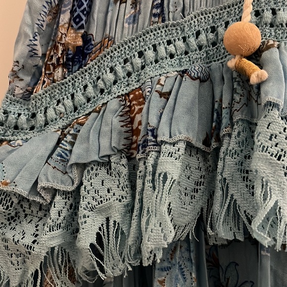 Gorgeous maxi dress . Be the sensation of your activity - Picture 2 of 4